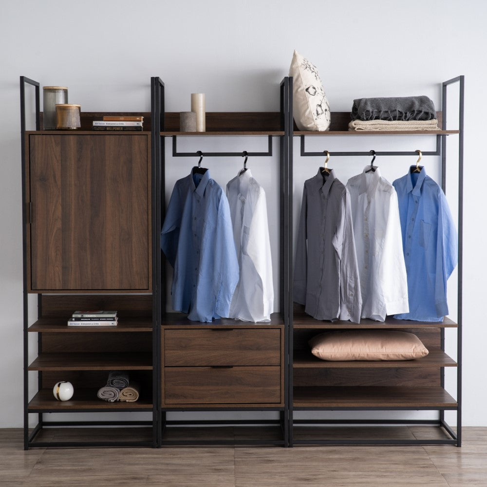 BASIC Open Wardrobe III Exhibit at S2 Offline Store