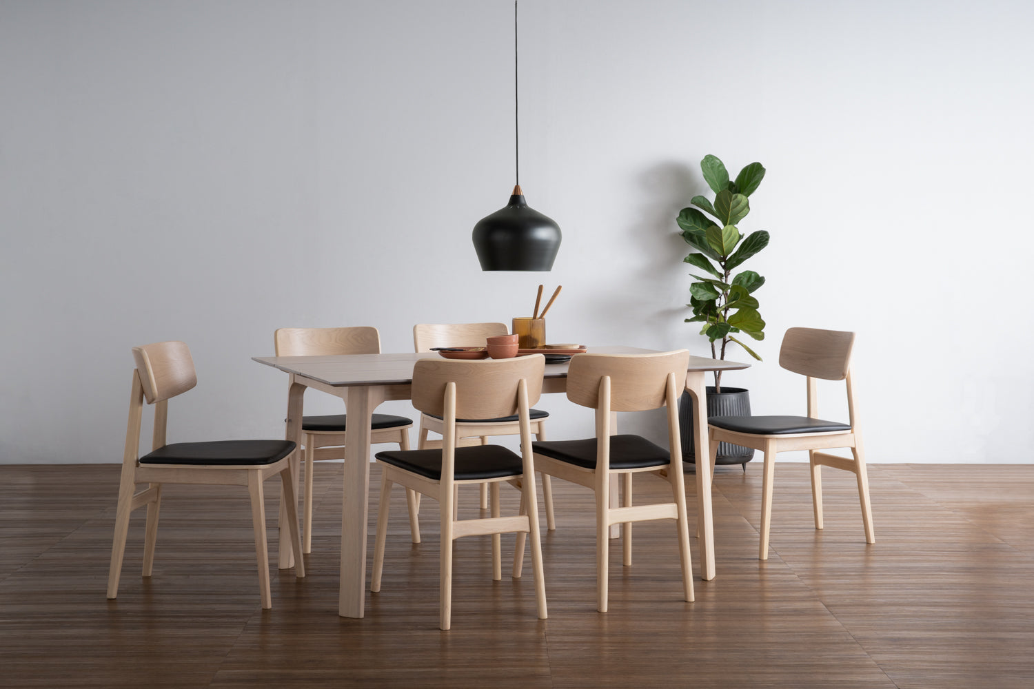 SOLID Dining Table 1.5m