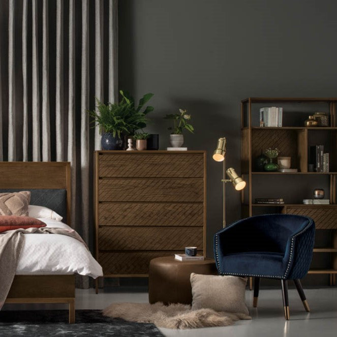 REMIS Lounge Chair