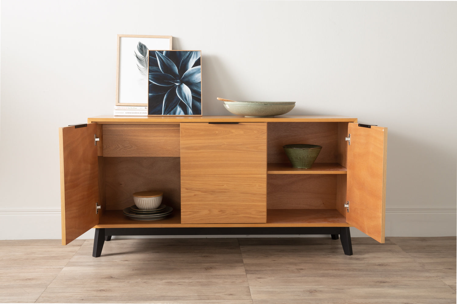 TANA II Sideboard
