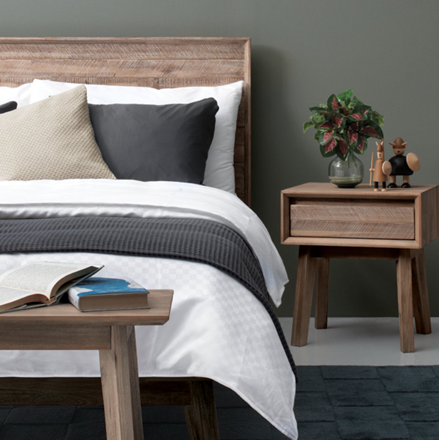 SUDUT Bed Frame Queen