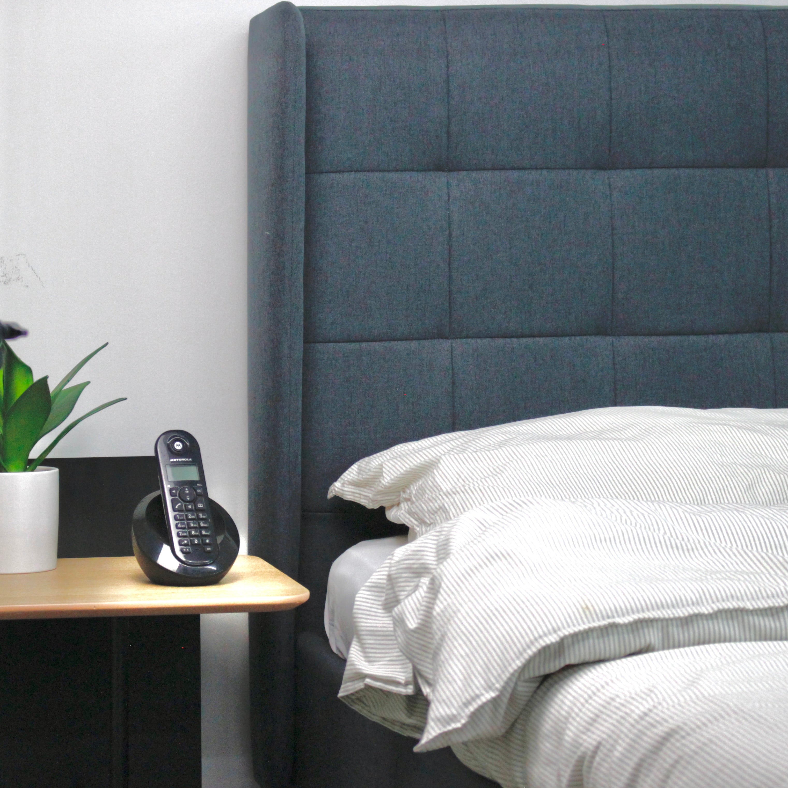 SHIFT Side Table V2.0 Oak RIGHT