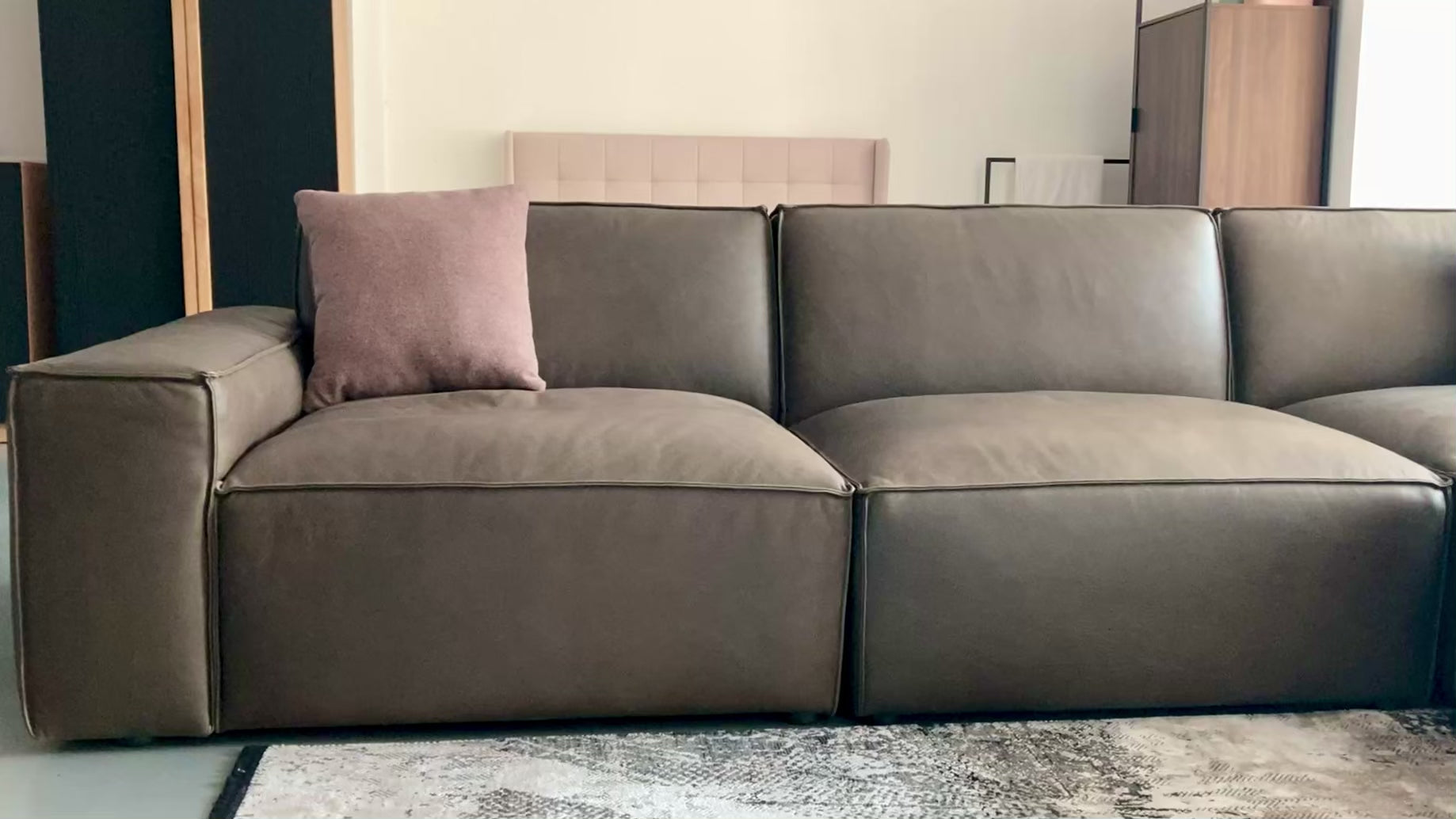 ESSIMETRI Sofa 4 Seater with foot stool