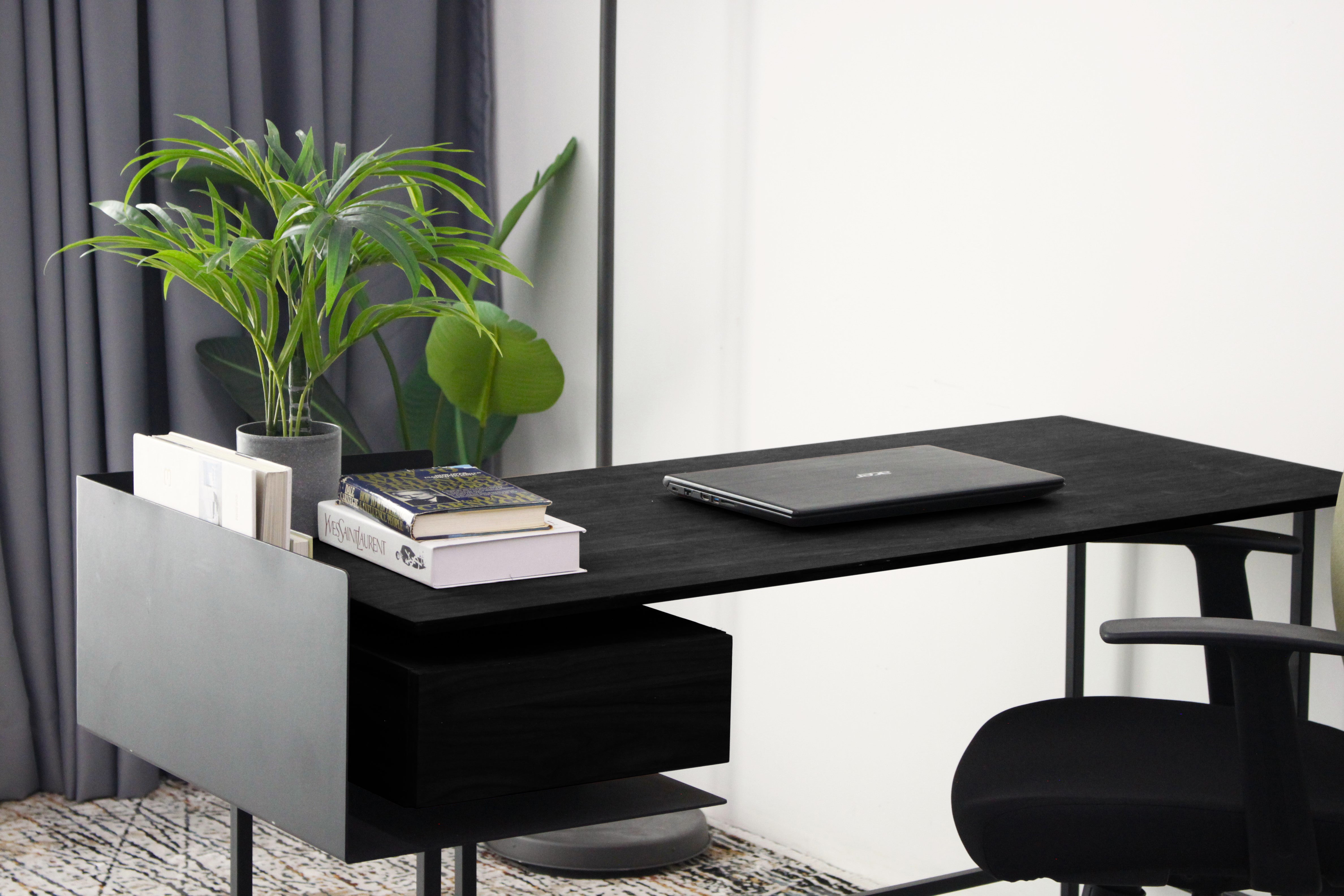 ESSIMETRI Desk All Black V3.0