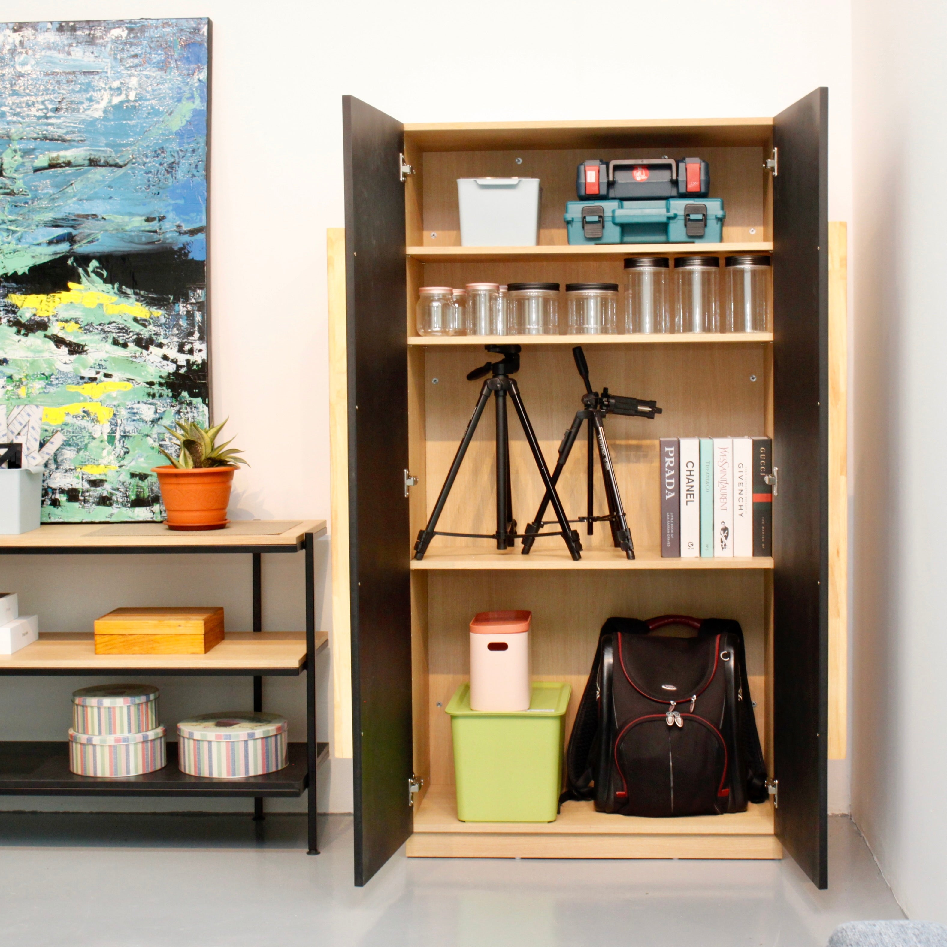 TANA Cabinet High H1630mm Exhibit Sales at Seremban 2 Offline Store